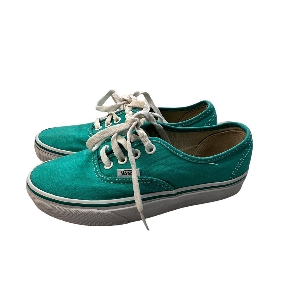 Vans low top women  6.5, men 5, youth 4